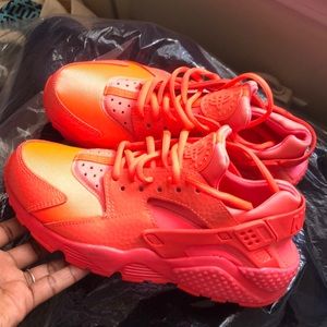 nike huarache hot lava